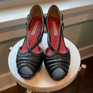 B.A.I.T. Black Vintage style heels